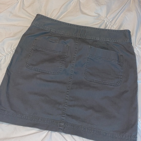 Ann Taylor Loft - size 2 - gray skirt- EUC - Picture 6 of 12